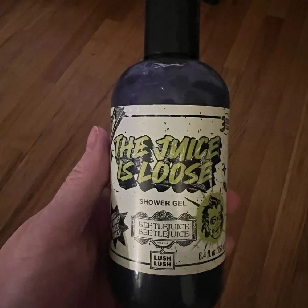 1 LEFT! Lush KITCHEN EXCLUSIVE The Juice Is Loose Beetlejuice Shower Gel 8.4 Oz